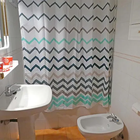 Apartment 3000 *